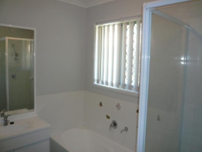 11 Sutherland Crescent, Goodna QLD 4300