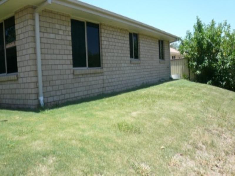 11 Sutherland Crescent, Goodna QLD 4300