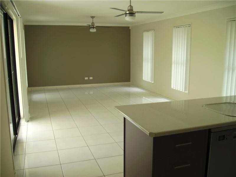 Springfield Lakes QLD 4300