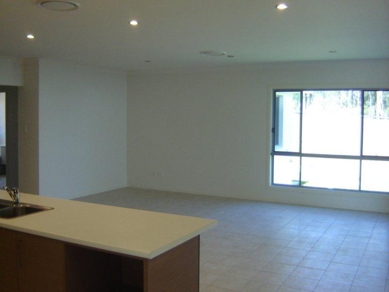 3 Kondalilla Terrace, Waterford QLD 4133