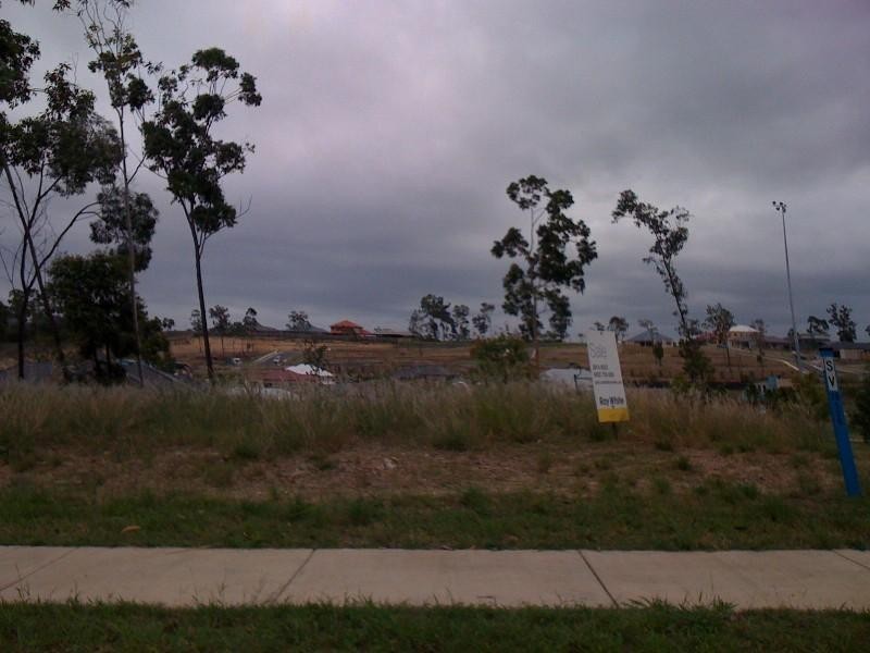 1 Cascades Street, Springfield Lakes QLD 4300