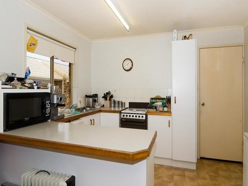 4/21 Henty Drive, Redbank Plains QLD 4301