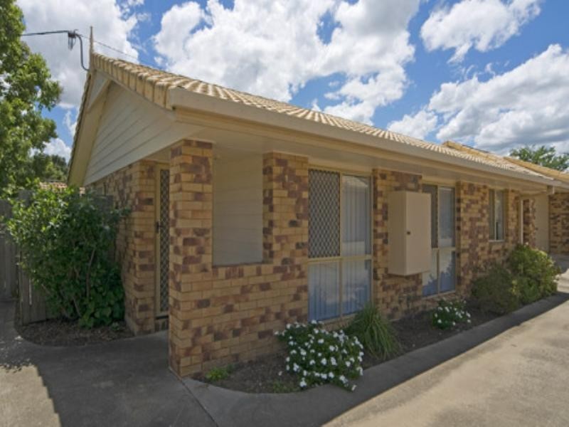 1/21 Henty Drive, Redbank Plains QLD 4301