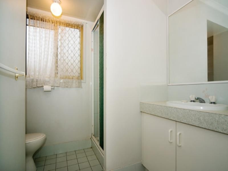 1/21 Henty Drive, Redbank Plains QLD 4301