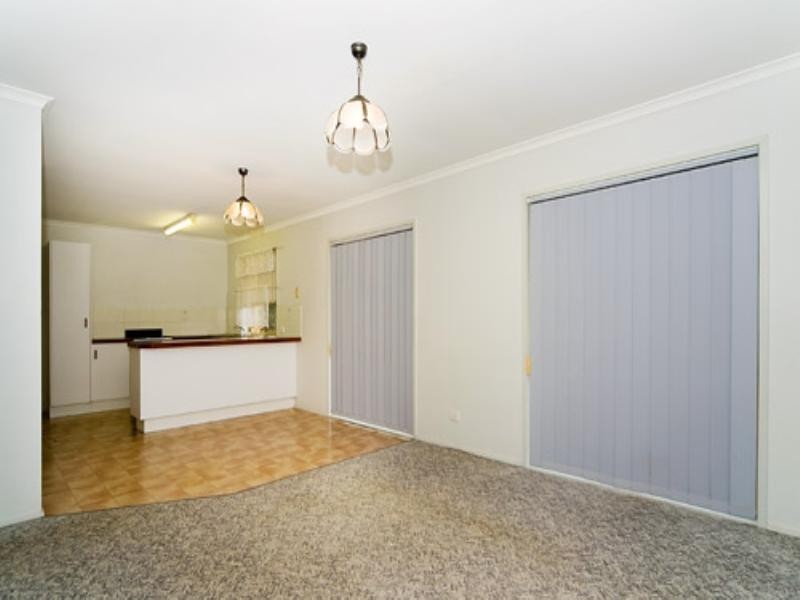 1/21 Henty Drive, Redbank Plains QLD 4301