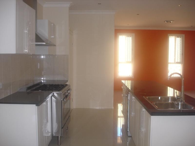 15 Glen Echo Street, Springfield Lakes QLD 4300