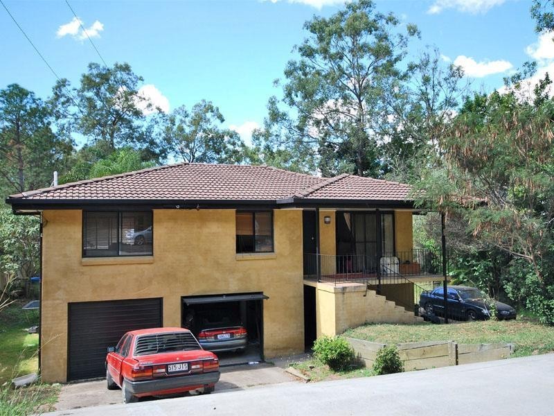 6 Frangipani Street, Bellbird Park QLD 4300
