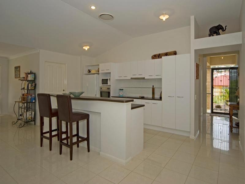 11 Macswiney Street, Collingwood Park QLD 4301