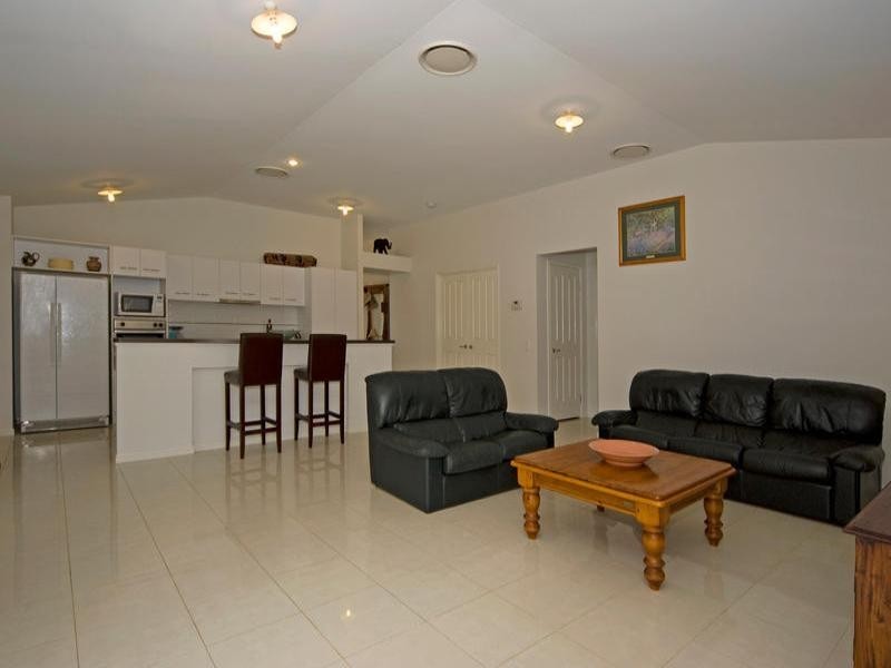 11 Macswiney Street, Collingwood Park QLD 4301