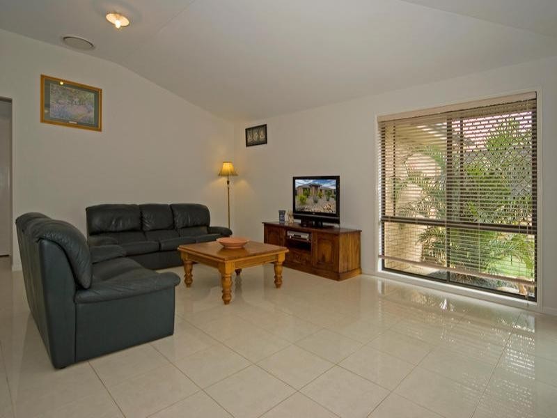 11 Macswiney Street, Collingwood Park QLD 4301