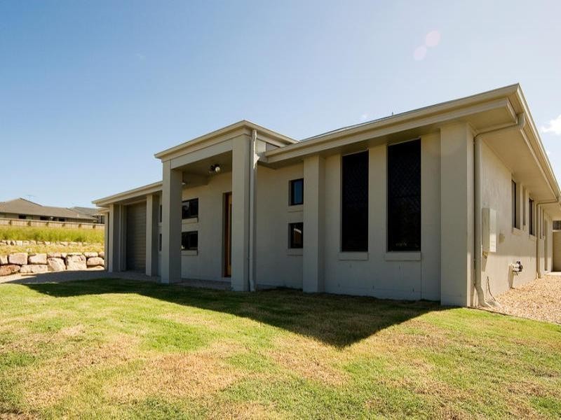 14 Bellbird Drive, Bellbird Park QLD 4300