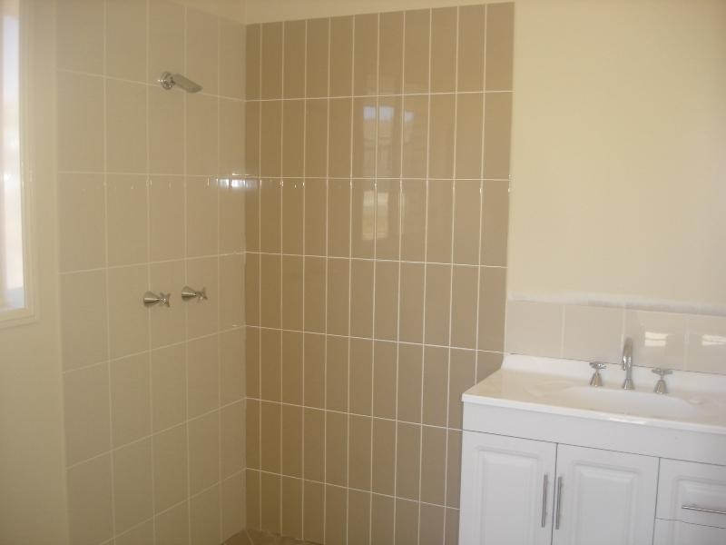 17 Hyde Avenue, Springfield Lakes QLD 4300