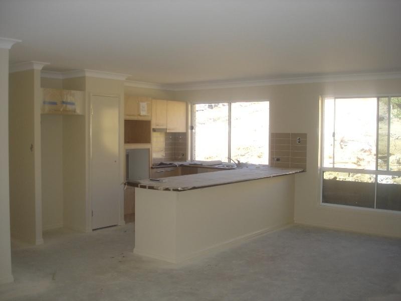 17 Hyde Avenue, Springfield Lakes QLD 4300