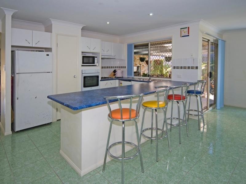 15 Forest View Crescent, Springfield QLD 4300