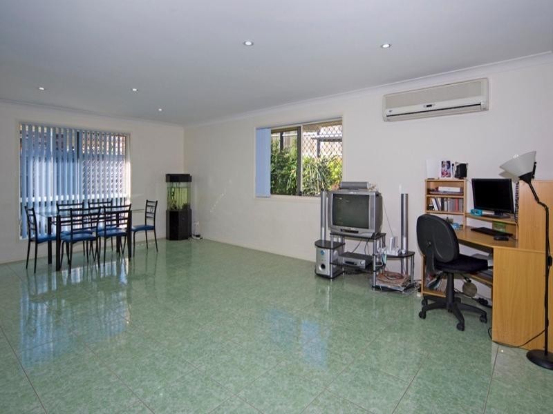 15 Forest View Crescent, Springfield QLD 4300