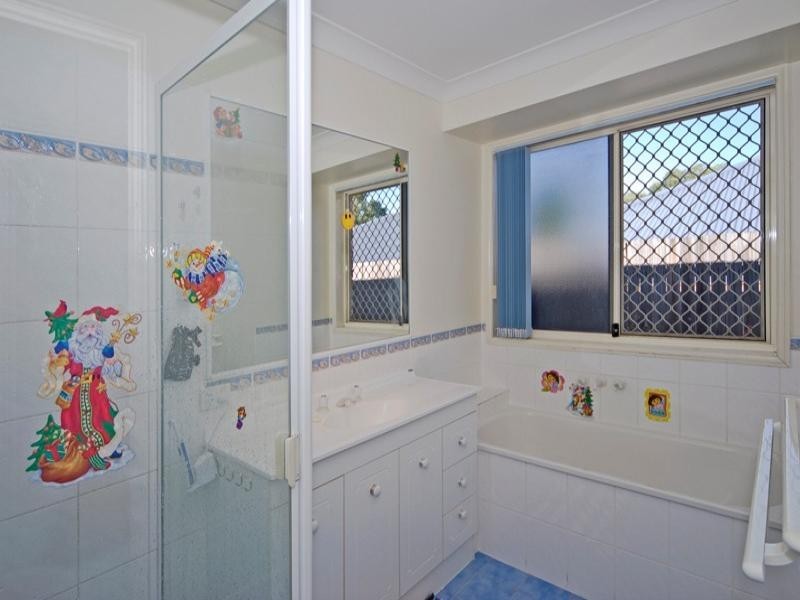 15 Forest View Crescent, Springfield QLD 4300