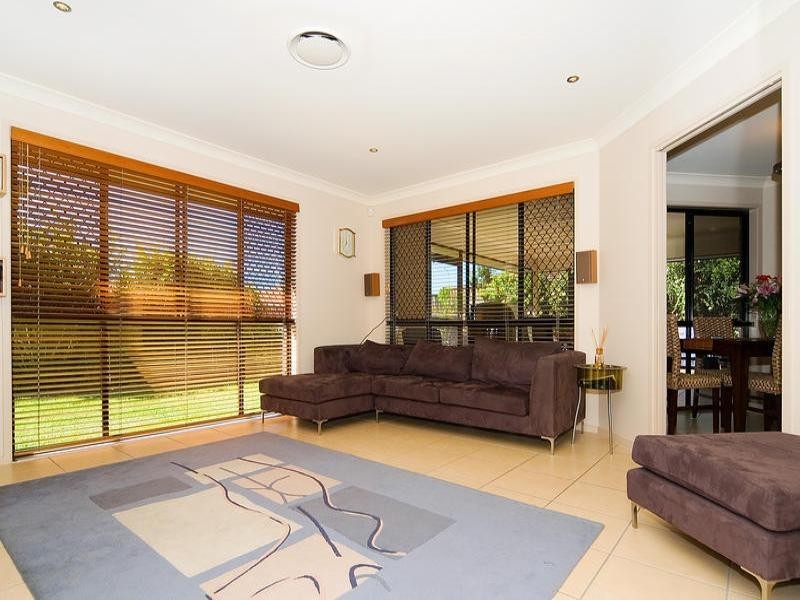 17 De Marce Court, Springfield Lakes QLD 4300