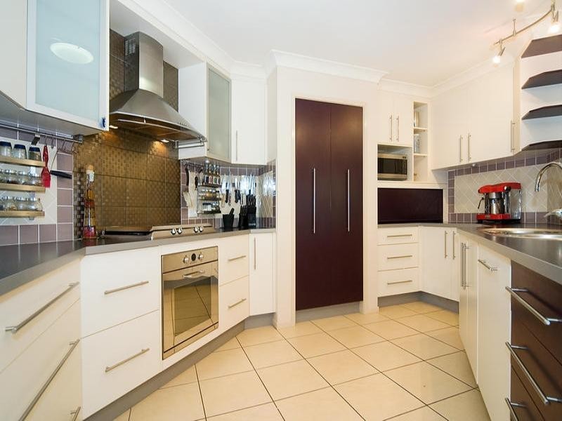 17 De Marce Court, Springfield Lakes QLD 4300