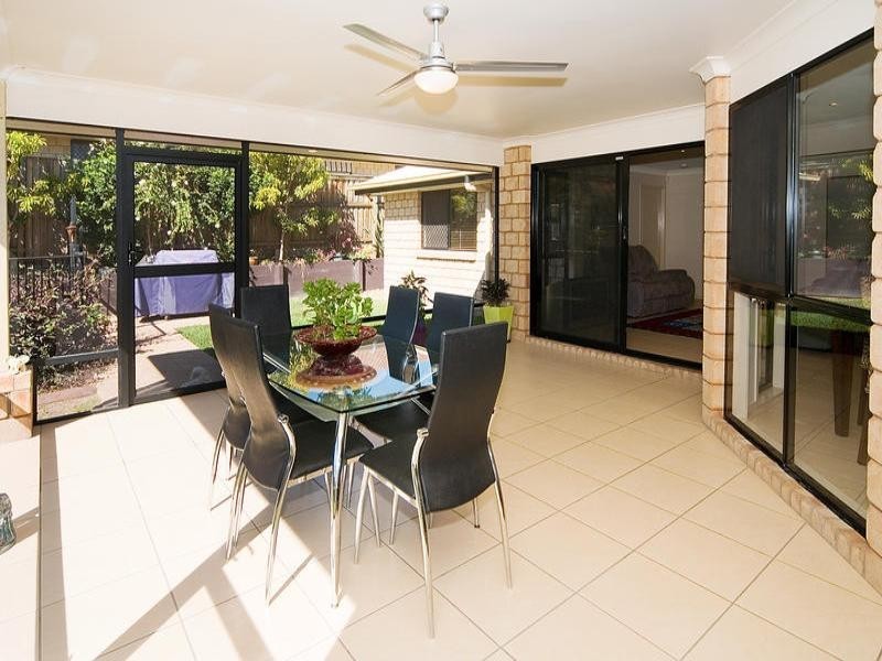 17 De Marce Court, Springfield Lakes QLD 4300