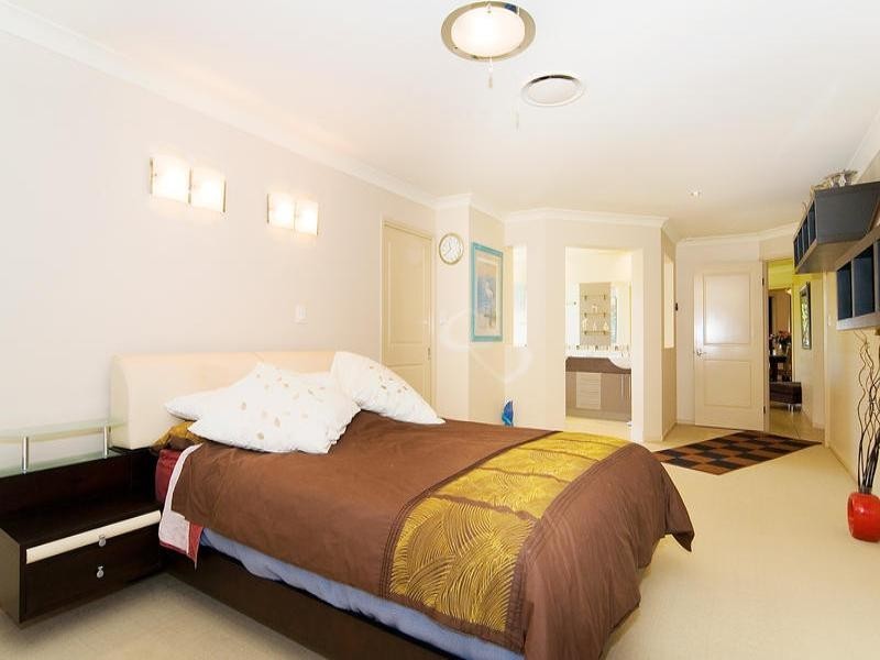 17 De Marce Court, Springfield Lakes QLD 4300