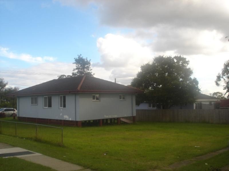 27 Stephen Street, Carole Park QLD 4300