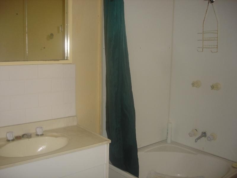 66 Smiths Road, Goodna QLD 4300