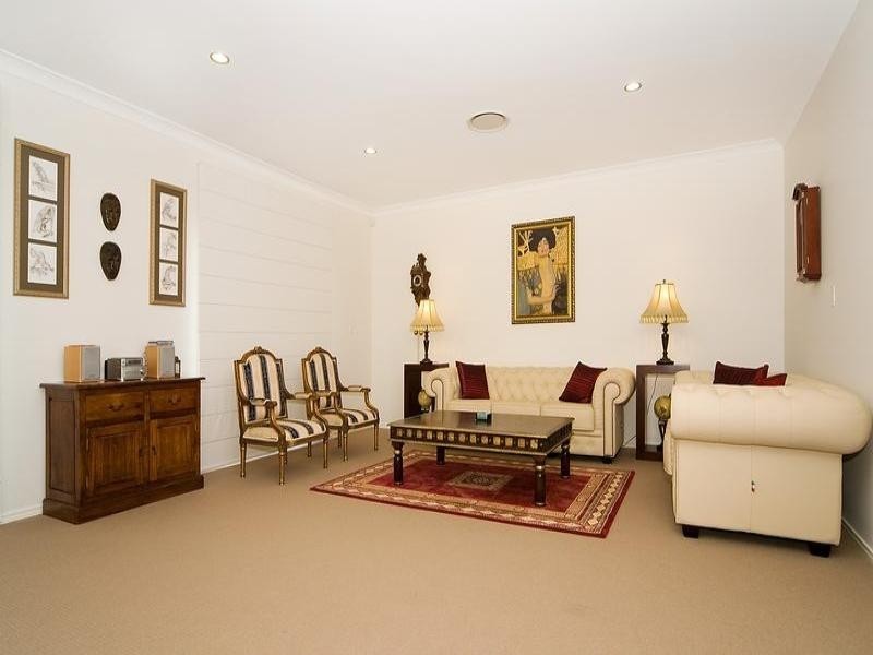 39 Sutherland Crescent, Goodna QLD 4300