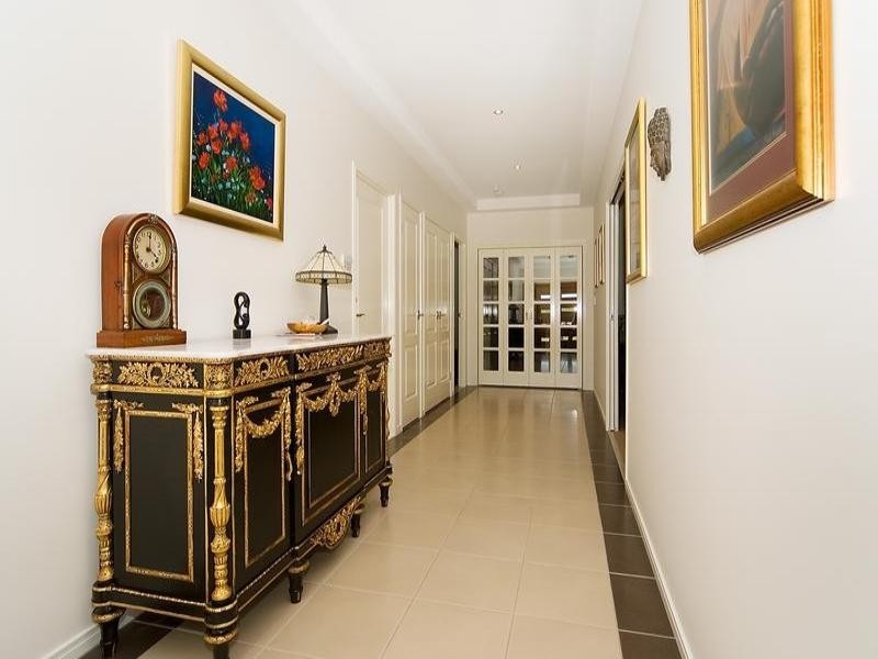 39 Sutherland Crescent, Goodna QLD 4300