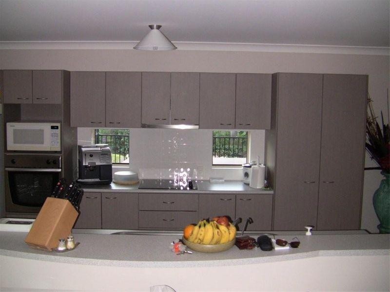 9 Ashbourne Avenue, Goodna QLD 4300