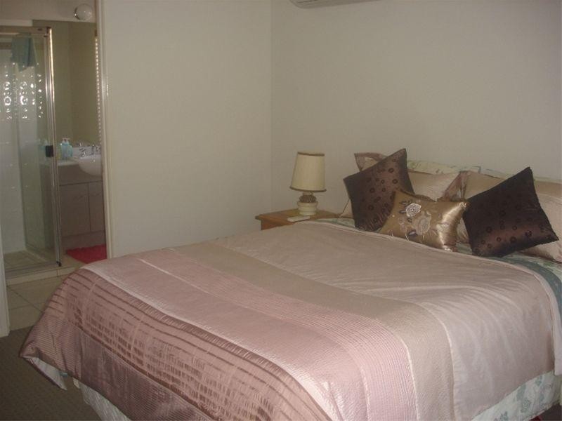 9 Ashbourne Avenue, Goodna QLD 4300