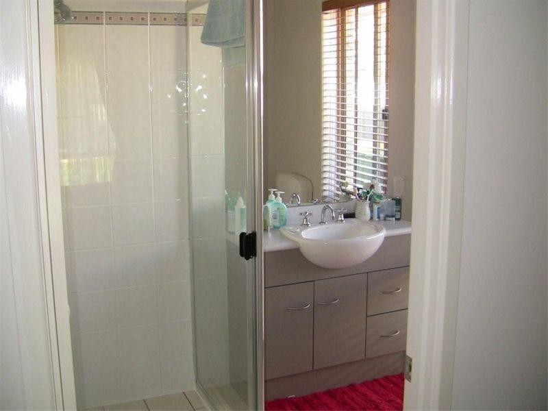 9 Ashbourne Avenue, Goodna QLD 4300