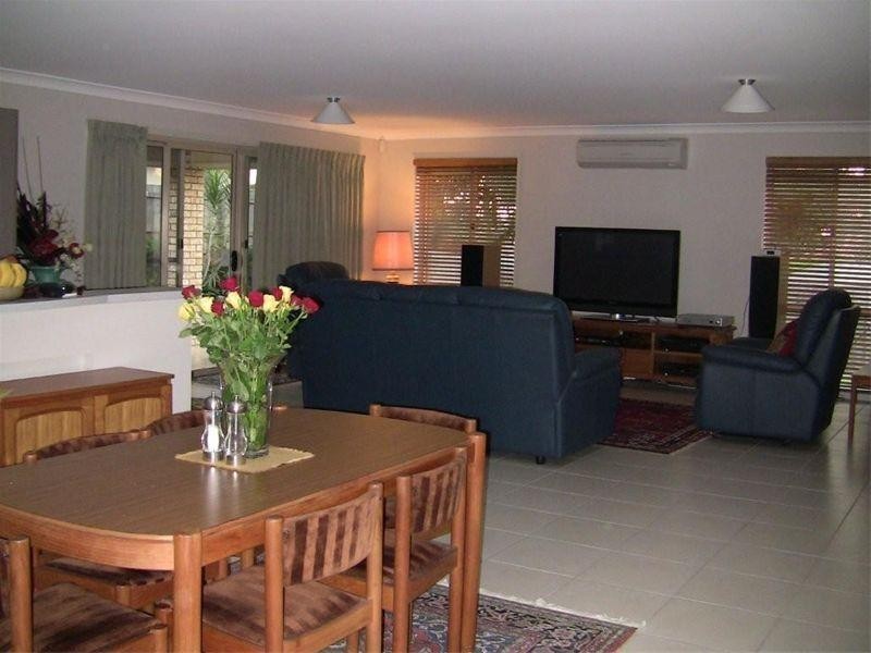 9 Ashbourne Avenue, Goodna QLD 4300