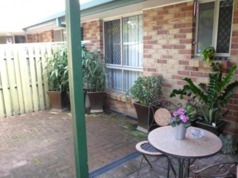 2/20 Henty Drive, Redbank Plains QLD 4301