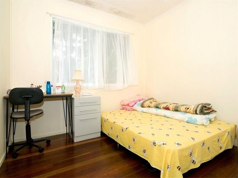 10 Dorricott Crescent, Goodna QLD 4300