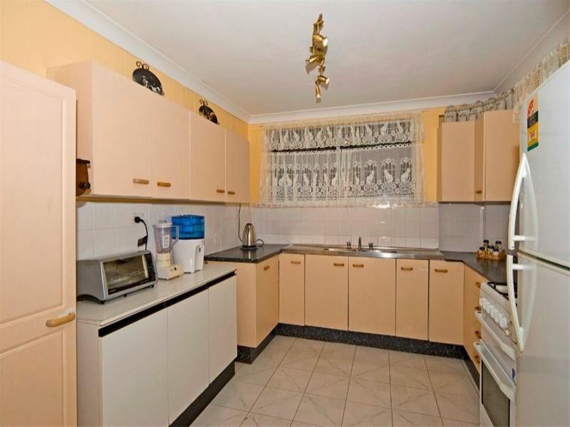 16 Leichhardt Drive, Redbank Plains QLD 4301