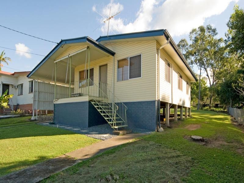 15 Duncan Street, Riverview QLD 4303