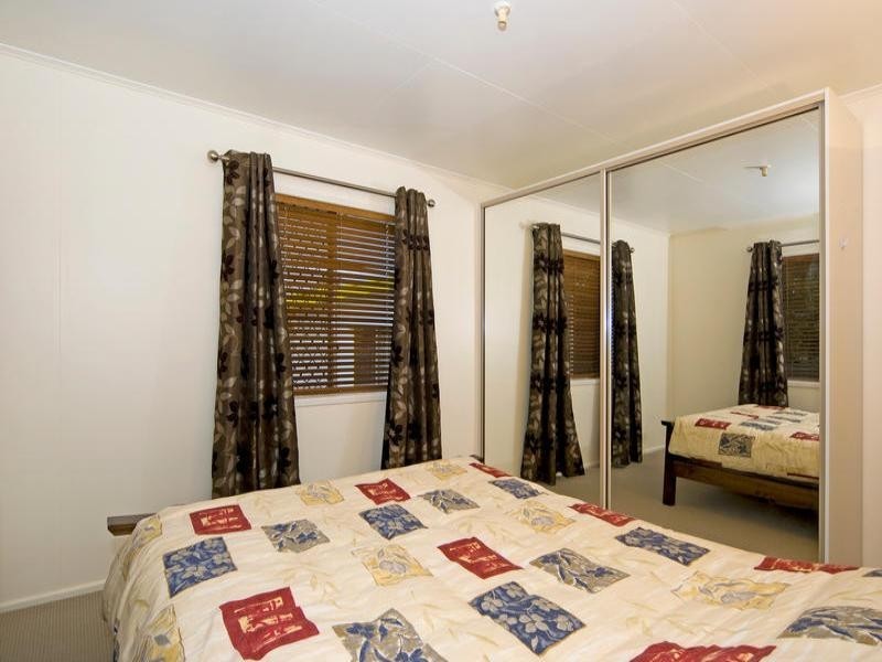 15 Duncan Street, Riverview QLD 4303