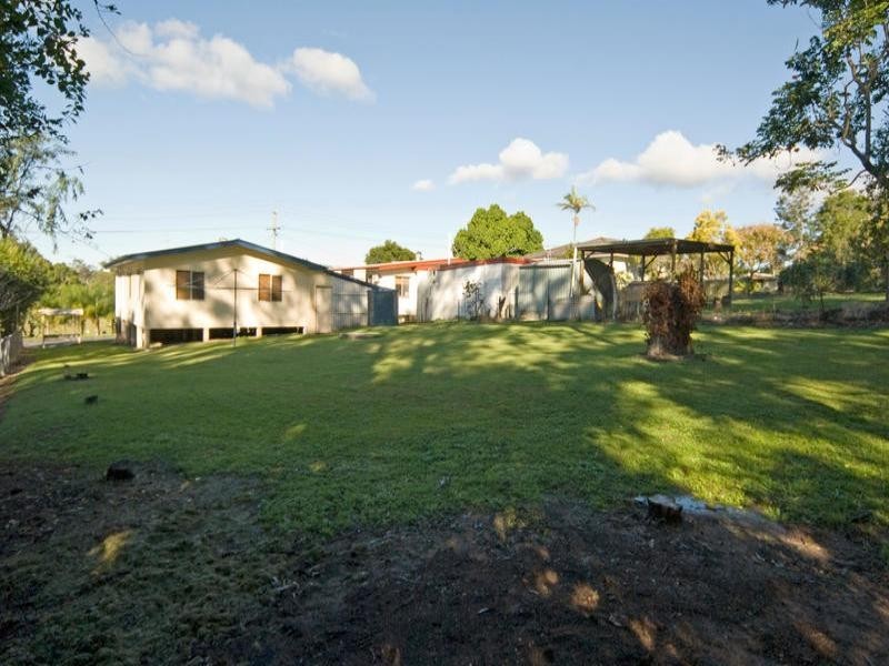 15 Duncan Street, Riverview QLD 4303