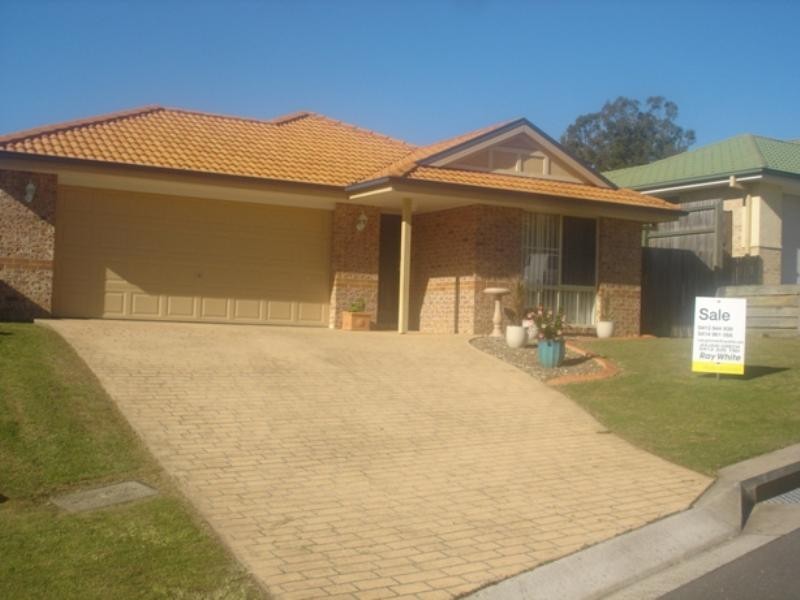 4 Blair Court, Goodna QLD 4300