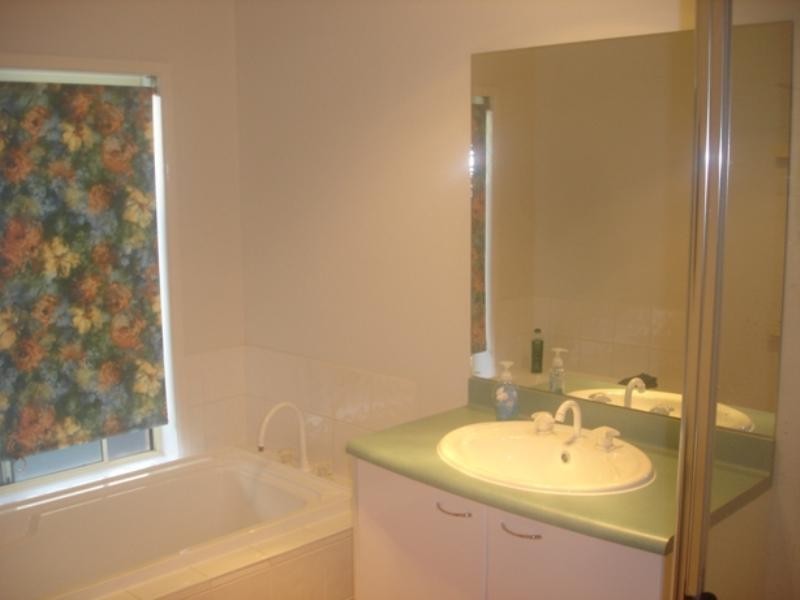 4 Blair Court, Goodna QLD 4300