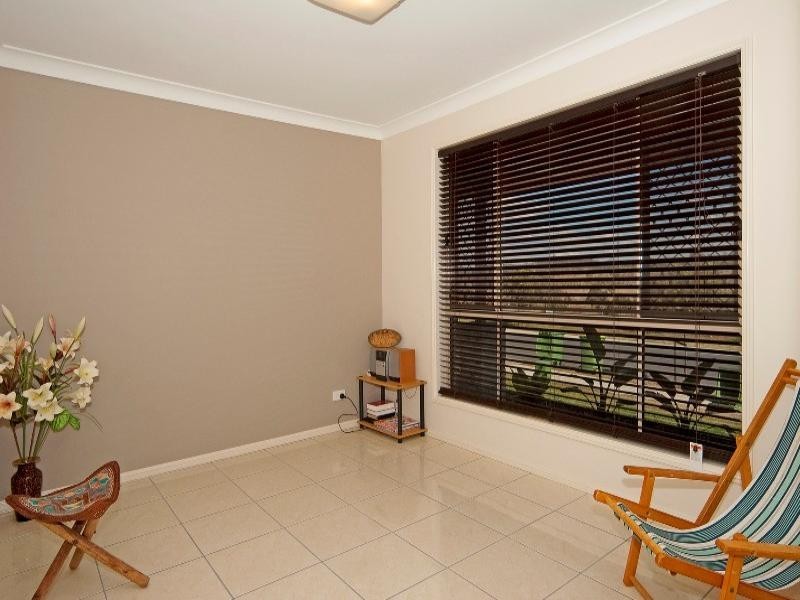 14 Harold Reinhardt Dr, Fernbrook Estate, Redbank Plains QLD 4301