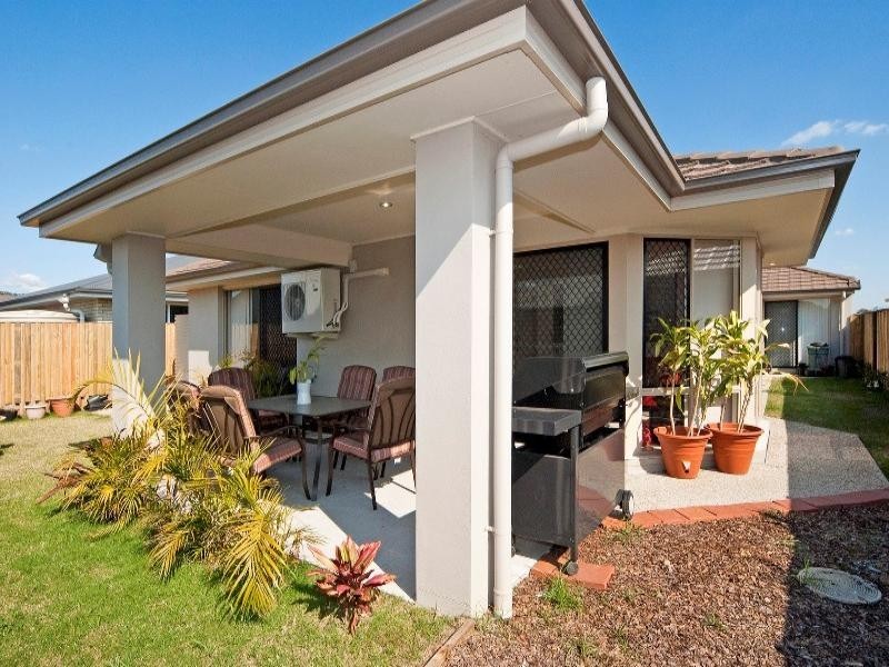 14 Harold Reinhardt Dr, Fernbrook Estate, Redbank Plains QLD 4301