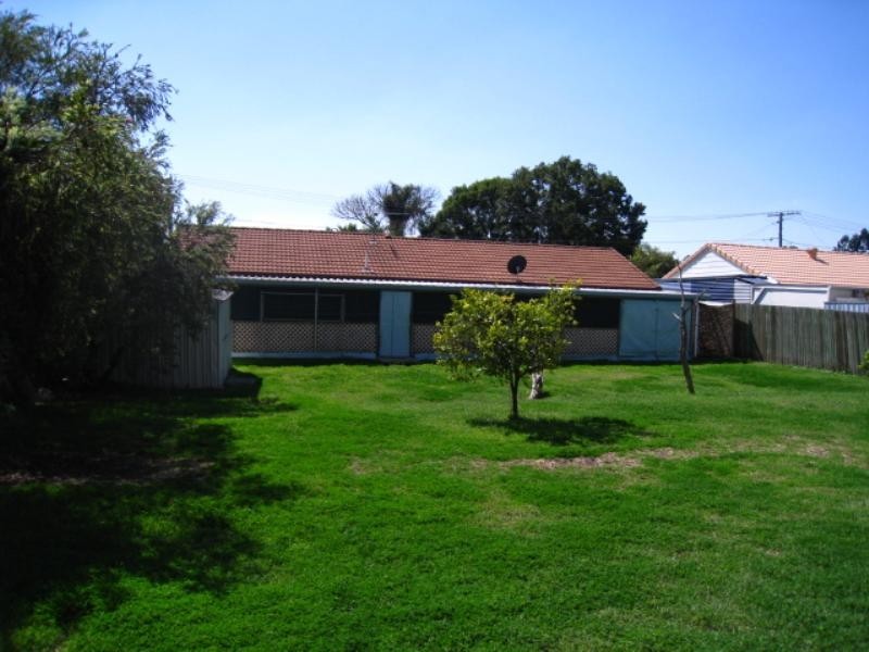 12 Cameron Street, Redbank Plains QLD 4301