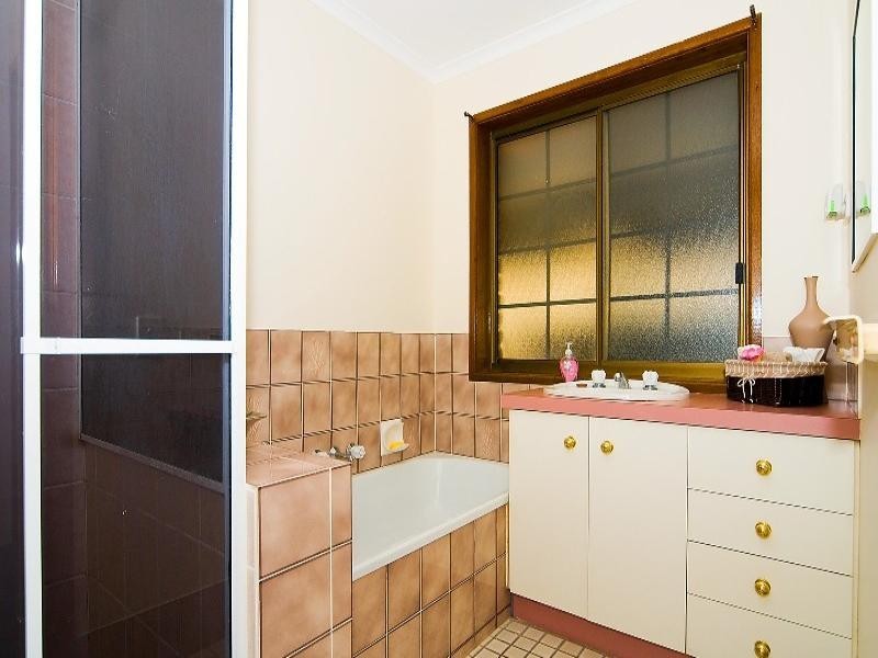 9 Batman Drive, Redbank Plains QLD 4301