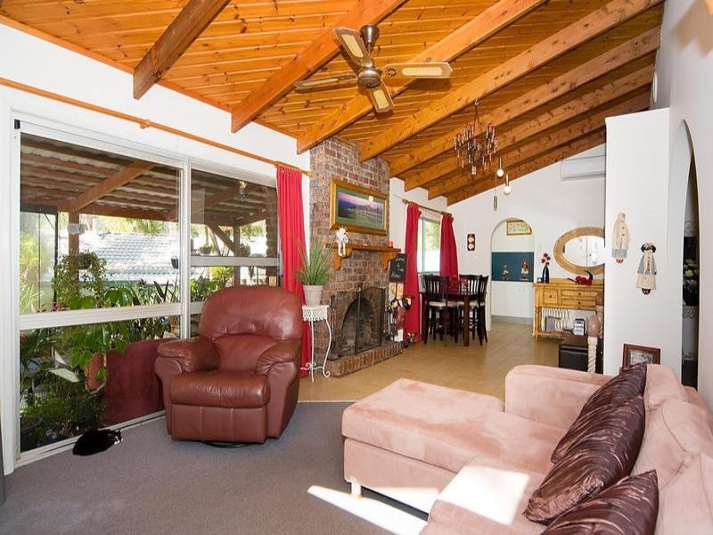 25 Devon Drive, Bellbird Park QLD 4300