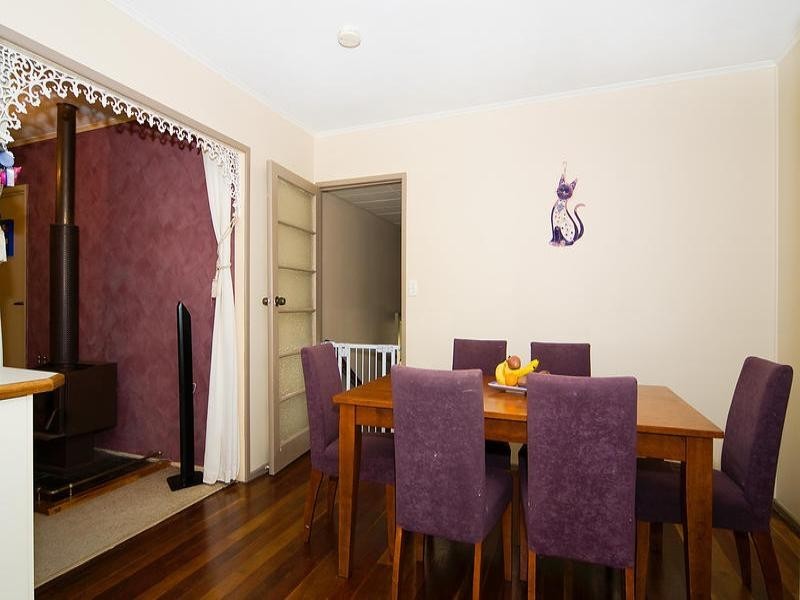 20 Caroline Street, Riverview QLD 4303