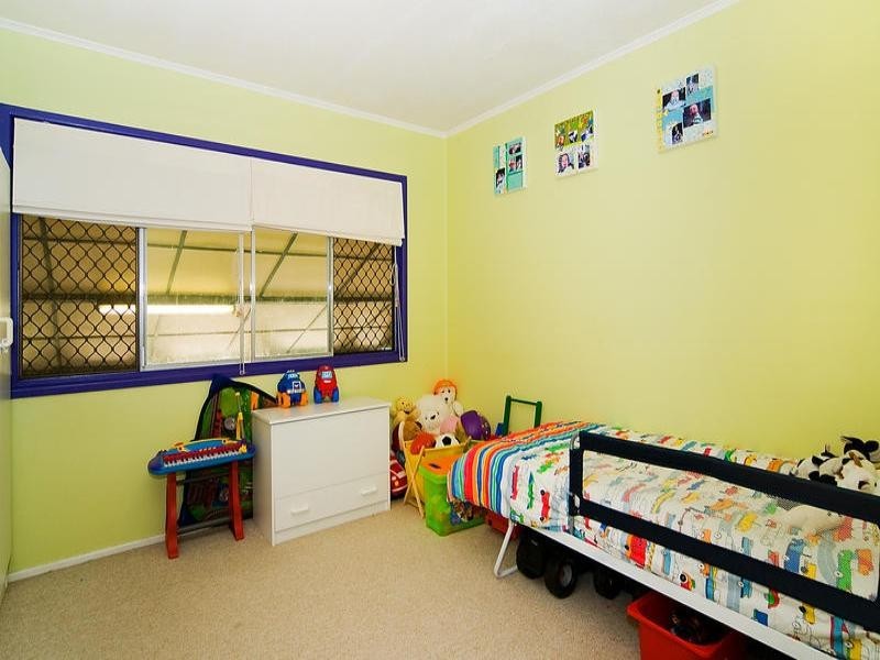 20 Caroline Street, Riverview QLD 4303