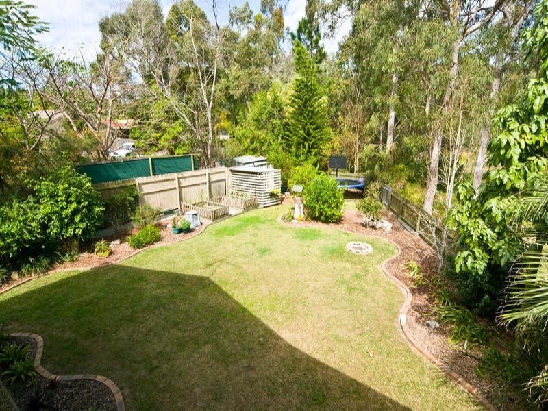 8 Mikkelsen Court, Camira QLD 4300