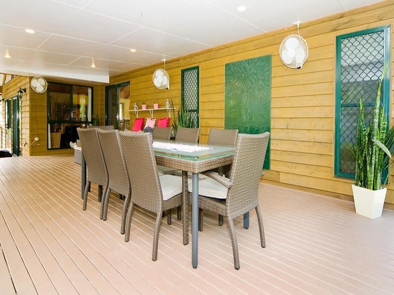 8 Mikkelsen Court, Camira QLD 4300