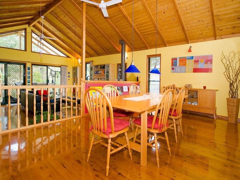 8 Mikkelsen Court, Camira QLD 4300